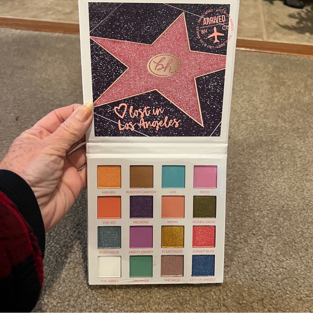 BH Cosmetics Lost in Los Angeles Travel Series Eye Shadow Palette